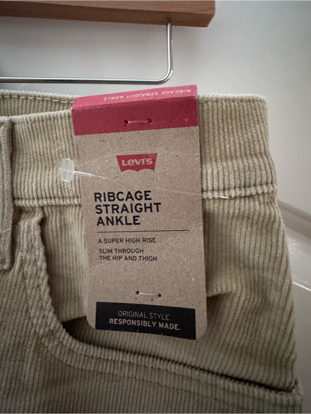 Levi's Corduroy Pants in Light Tan - Picture 3 of 3